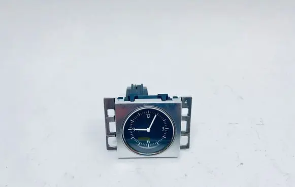 Volkswagen PASSAT B7 Clock 3AA919204A 194805813