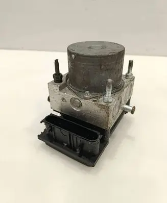 Toyota Aygo AB10 ABS Pump 445100H010 5458L5300611 11071133395