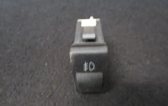 Fog light switch