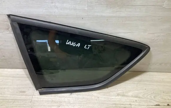 Ford Kuga II Rear vent window glass GV44S29751B