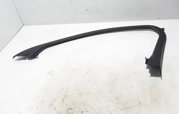 Volvo S90, V90 Front door trim bar 31417234