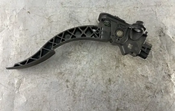 Jeep Compass Accelerator throttle pedal 04891585AB 07248B2B