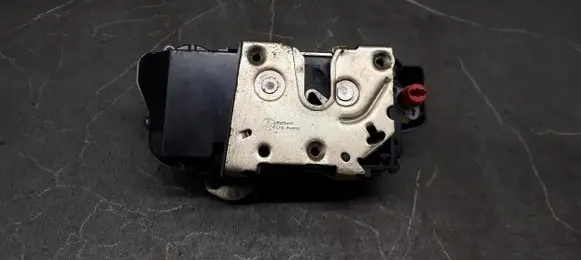 Peugeot 406 Sliding door lock 
