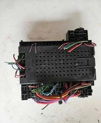 Volvo XC90 Fuse box set 9441584 9441586 9441582