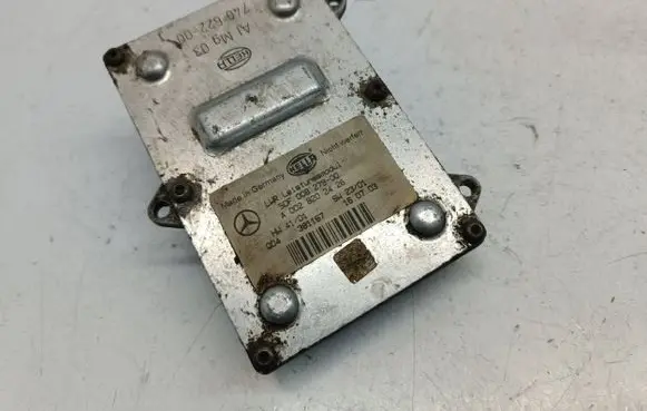 Mercedes-Benz E W211 Headlight ballast module Xenon A0028202426 5DF00827900 74062200