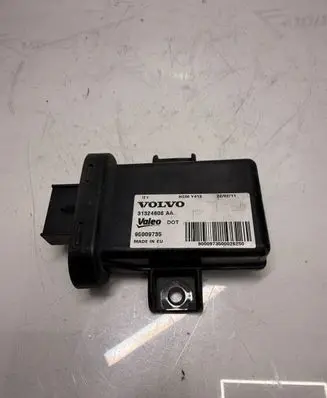 Volvo XC60 Light module LCM 90009735 31324608AA 900097350006250