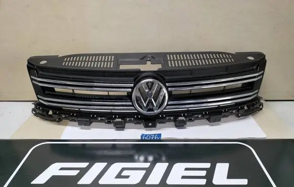 Volkswagen Tiguan Front bumper upper radiator grill 5N0853653E