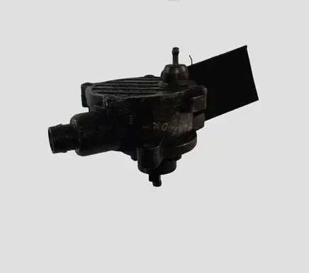 Volvo V70 Vacuum pump 08658230