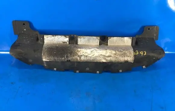 Lincoln MKZ II Engine splash shield/under tray HP5Z8310D
