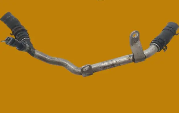 Audi A8 S8 D4 4H Engine coolant pipe/hose 057121064E