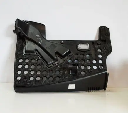 Mercedes-Benz C W204 Dashboard lower bottom trim panel A2046800382