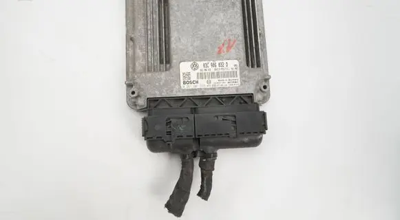 Volkswagen Golf V Engine control unit/module 03C906032D 0261201539