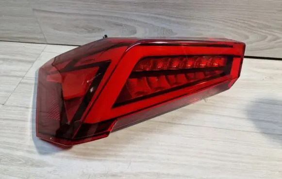 Cupra Born Rear/tail lights 10E945095