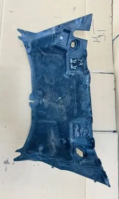Mercedes-Benz C W205 Other engine bay part A2056206800