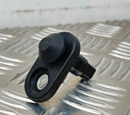 Toyota Auris 150 Front door sensor