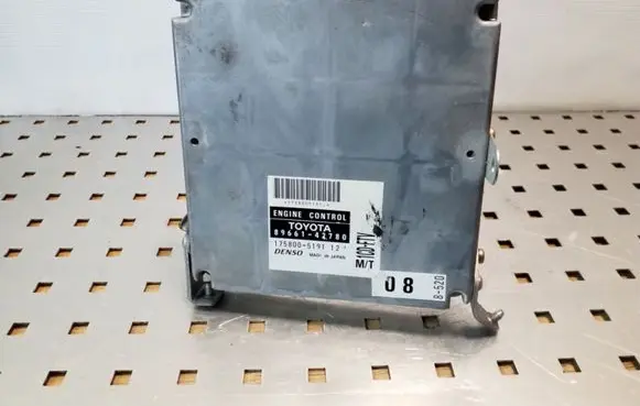 Toyota RAV 4 (XA20) Engine control unit/module 8966142780 1758005191