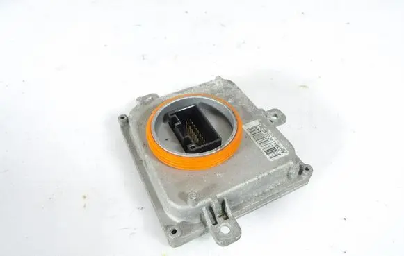 Audi A3 S3 8V Voltage converter/converter module 4G0907397P