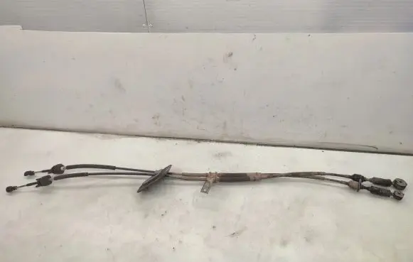 Honda FR-V Gear shift cable linkage
