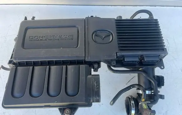 Mazda 2 Air filter box 0141402440 014140