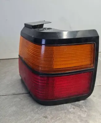 Volkswagen PASSAT B3 Tail light bulb cover holder 357945258