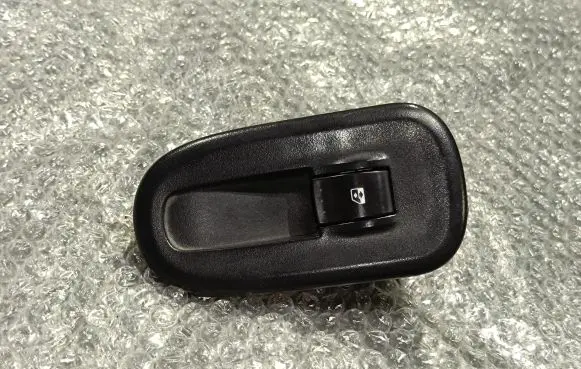 Renault Master III Electric window control switch 8200548968