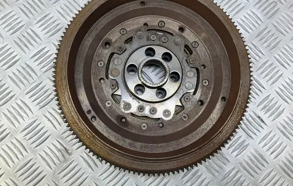 Audi Q3 8U Flywheel 03L105266DG