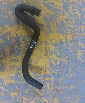 Volkswagen Touran I Coolant pipe/hose