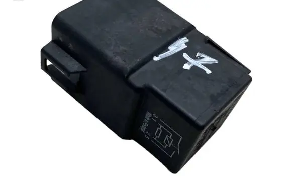 Coolant fan relay