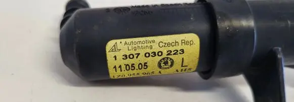 Skoda Octavia Mk2 (1Z) Headlight washer spray nozzle 1Z0955965A 110505 1307030223