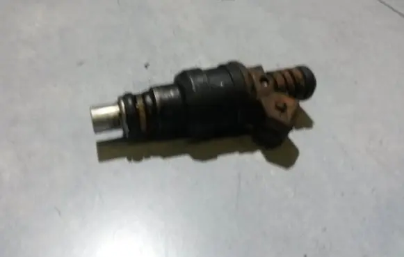 Volvo 850 Fuel injector 0280150779