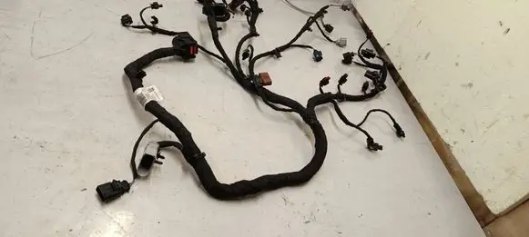 Skoda Octavia Mk4 Engine installation wiring loom 05e972610b