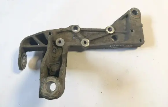 Volkswagen Jetta V Front lower control arm/wishbone 1K0199295F