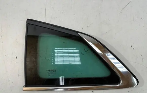Renault Megane IV Rear side window 833078702R
