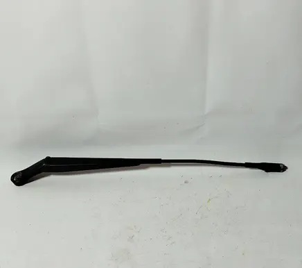 Ford Fusion Front wiper blade arm 13145563