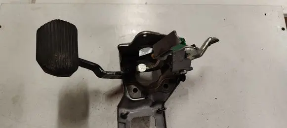 Citroen C4 I Picasso Brake pedal 9682017180C03