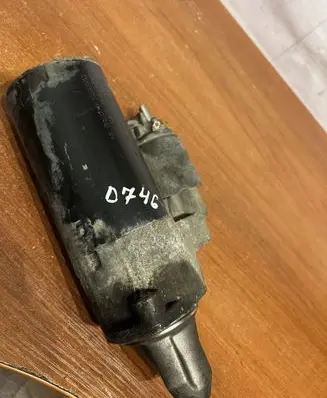 Mercedes-Benz E W211 Starter motor A0061514401 D746