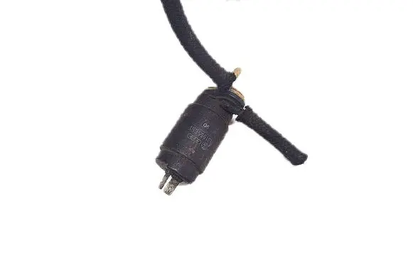 Volkswagen Golf II Windscreen/windshield washer pump 191955651