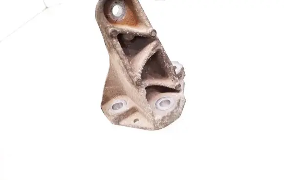 Jaguar XF X250 Engine mounting bracket 5R836061BA