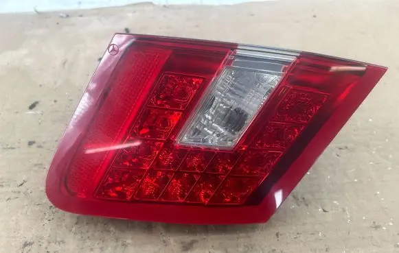 Mercedes-Benz E W212 Tailgate rear/tail lights A2129060358