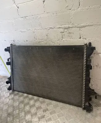 Renault Laguna II Coolant radiator 8200292771
