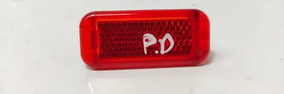 Audi A6 S6 C6 4F Front door interior light 8P0947412