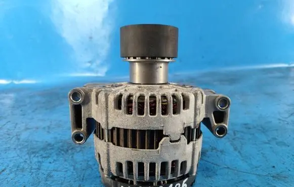 Volvo XC90 Generator/alternator 36000210
