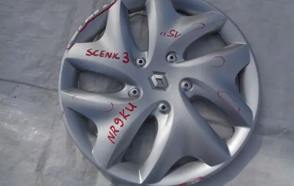 Renault Scenic III - Grand scenic III R15 wheel hub/cap/trim 