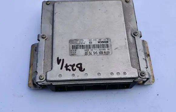 Mercedes-Benz Vito Viano W638 Engine control unit/module A0245457532 28RTE341 0281001988