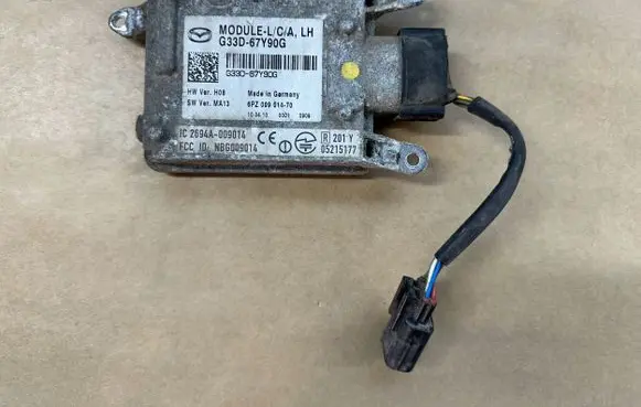 Mazda 3 II Blind spot module G33D67Y90G