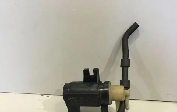 Volkswagen PASSAT CC Turbo solenoid valve 1K0906627A 70086800 08T116