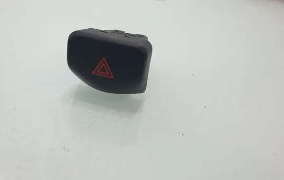 Nissan Note (E11) Hazard light switch