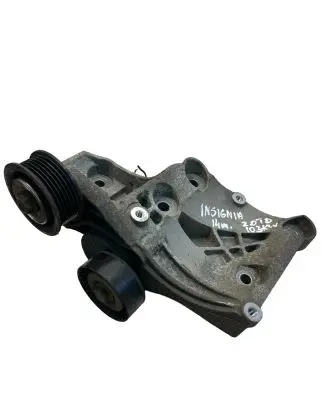 Opel Insignia A A/C compressor mount bracket 55582510