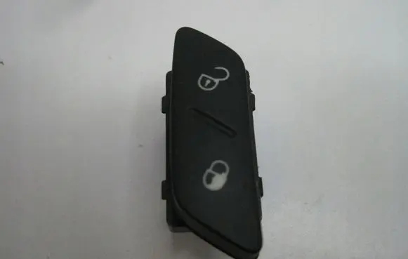 Volkswagen Scirocco Central console control unit 1Q0962126B
