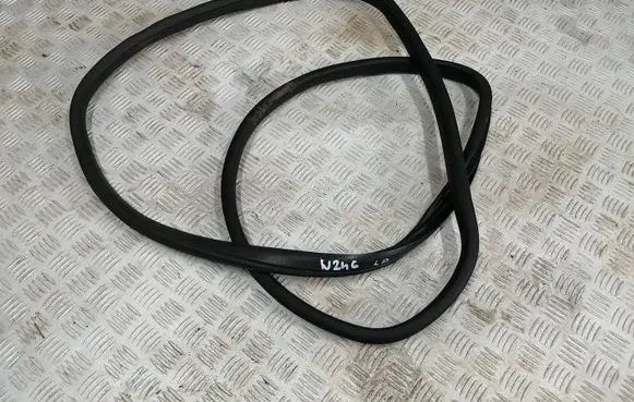 Mercedes-Benz B W246 W242 Front door rubber seal 